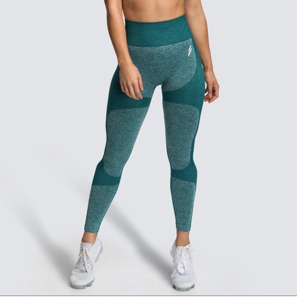 DO YOU EVEN seamless leggings